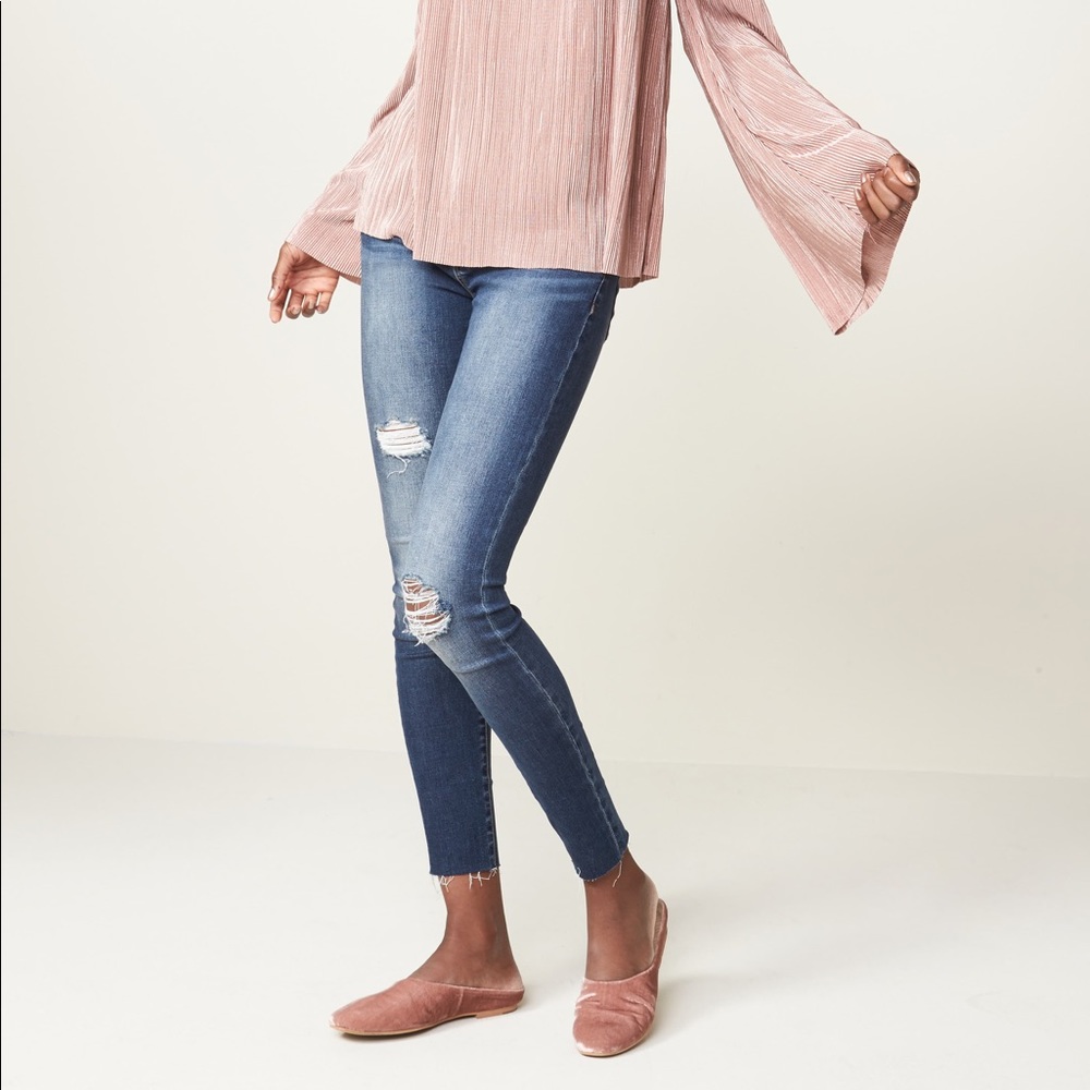 Ripped Mid-Rise Sarah Jeggings